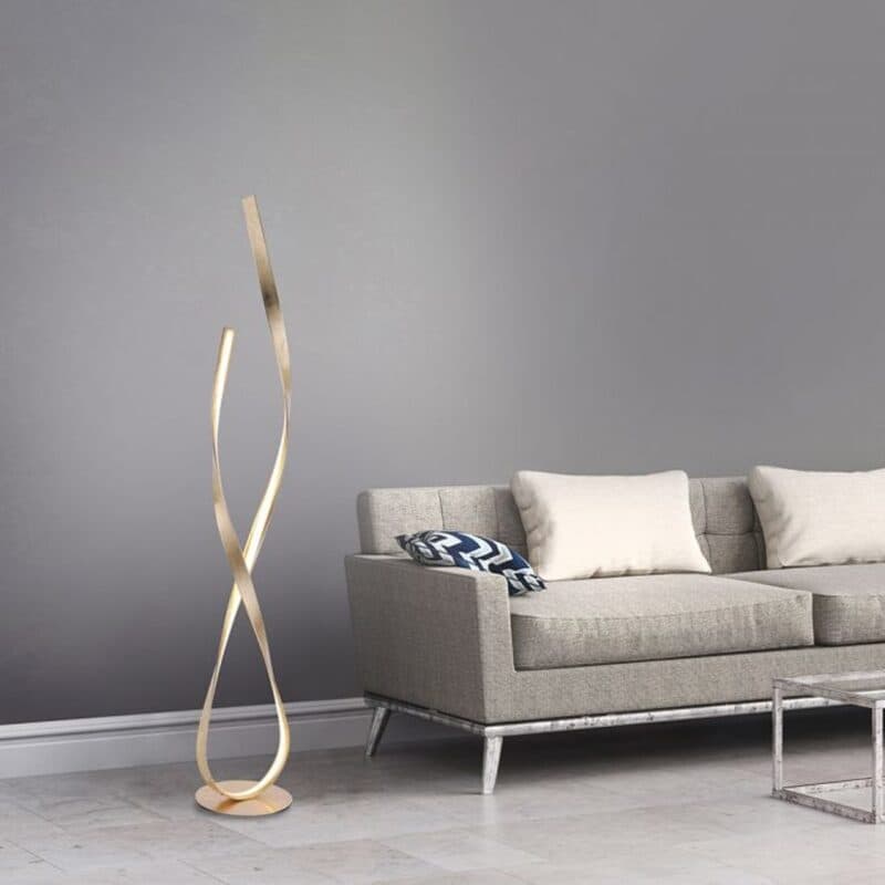 Paul Neuhaus Stehleuchte Linda in Gold Wohnbeispiel