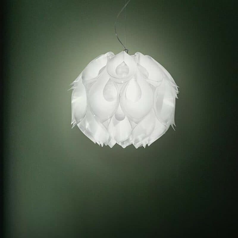 Slamp Pendelleuchte Flora in Weiß Wohnbeispiel