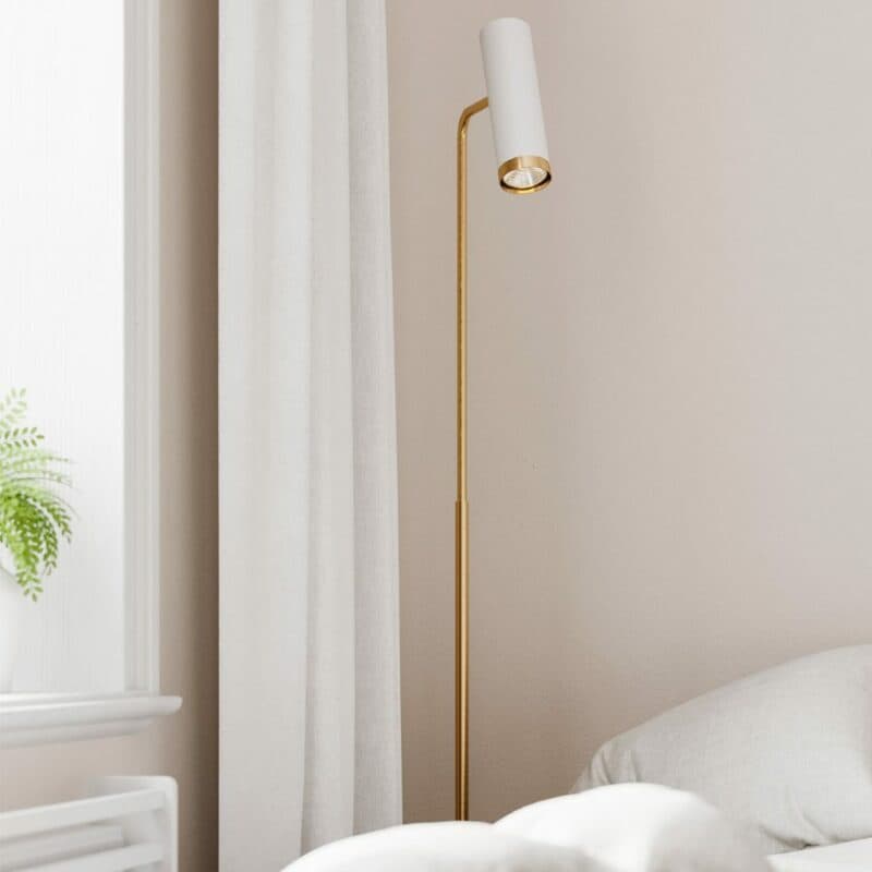 By Rydéns Stehleuchte Puls Weiß Wohnbeispiel Schlafzimmer