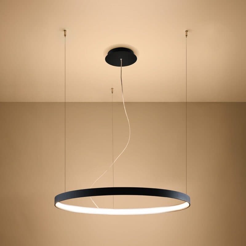 Liadomo Kronleuchter Skilo Schwarz 78 cm eingeschaltet warmweiße Lichtfarbe