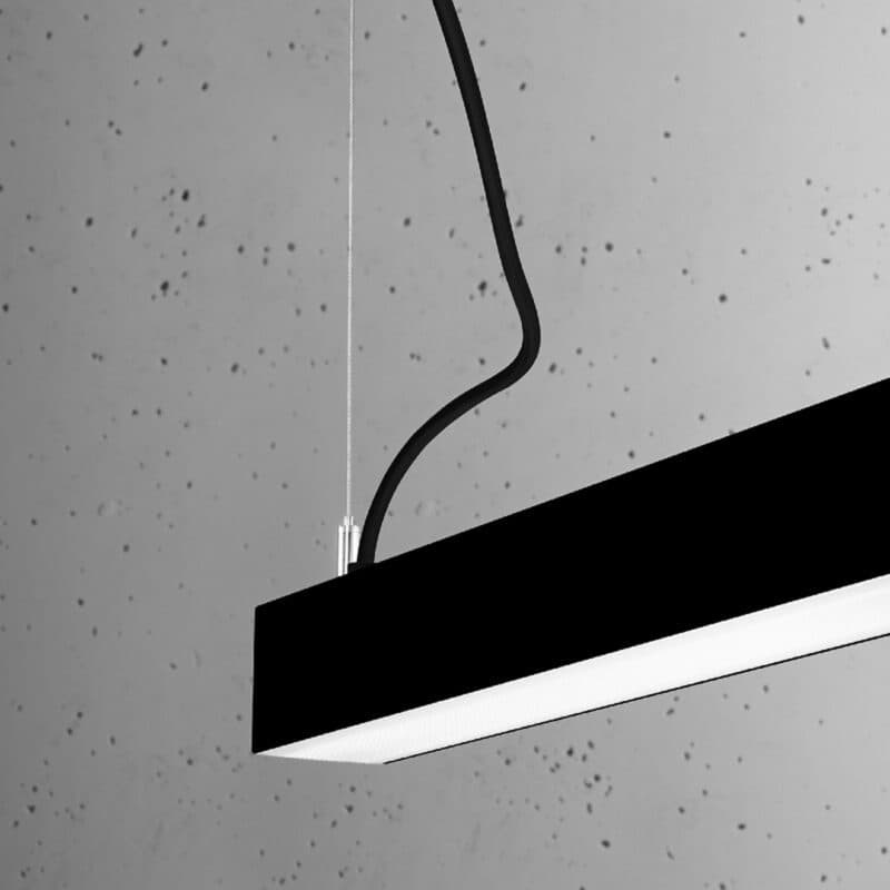 Sollux Pendelleuchte Pinne in Schwarz mit 67 cm Länge Detailansicht