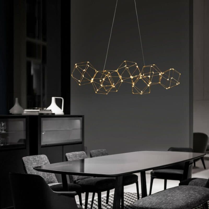 Nova Luce Pendelleuchte Nebula in Gold mit 108 cm Wohnbeispiel