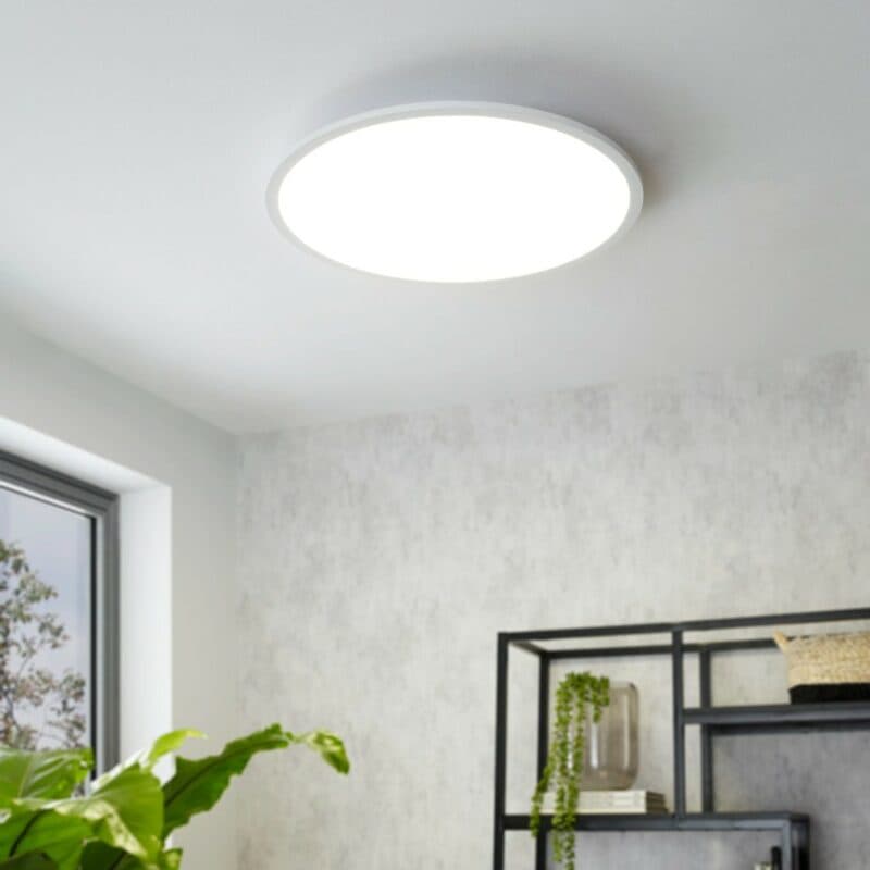 Eglo Deckenleuchte Sarsina-A mit 60 cm Ambientebeispiel