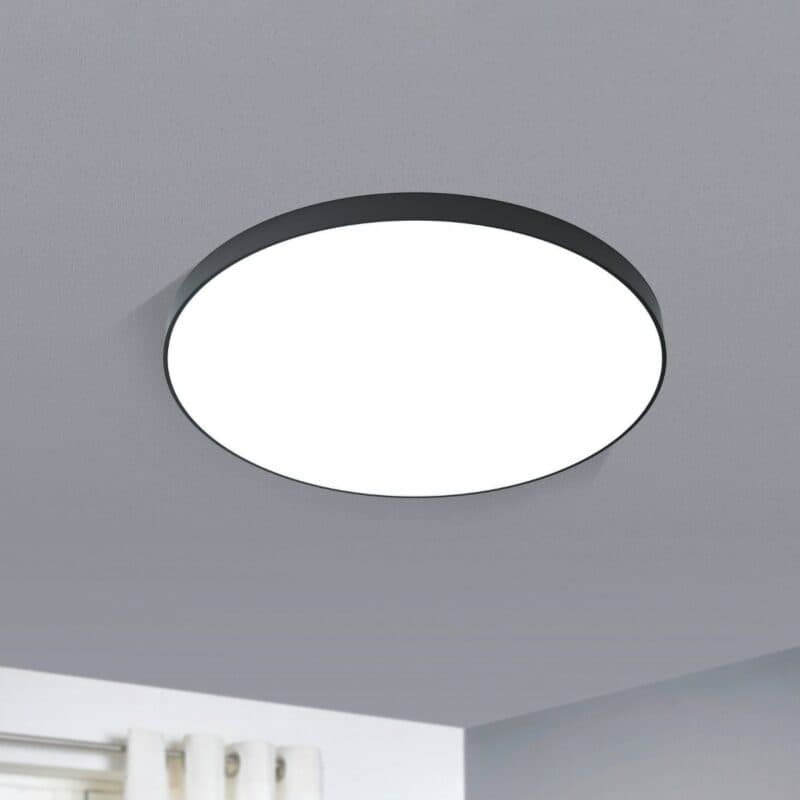 Eglo Deckenleuchte Zubieta-A in Schwarz mit 60 cm Ambientebeispiel