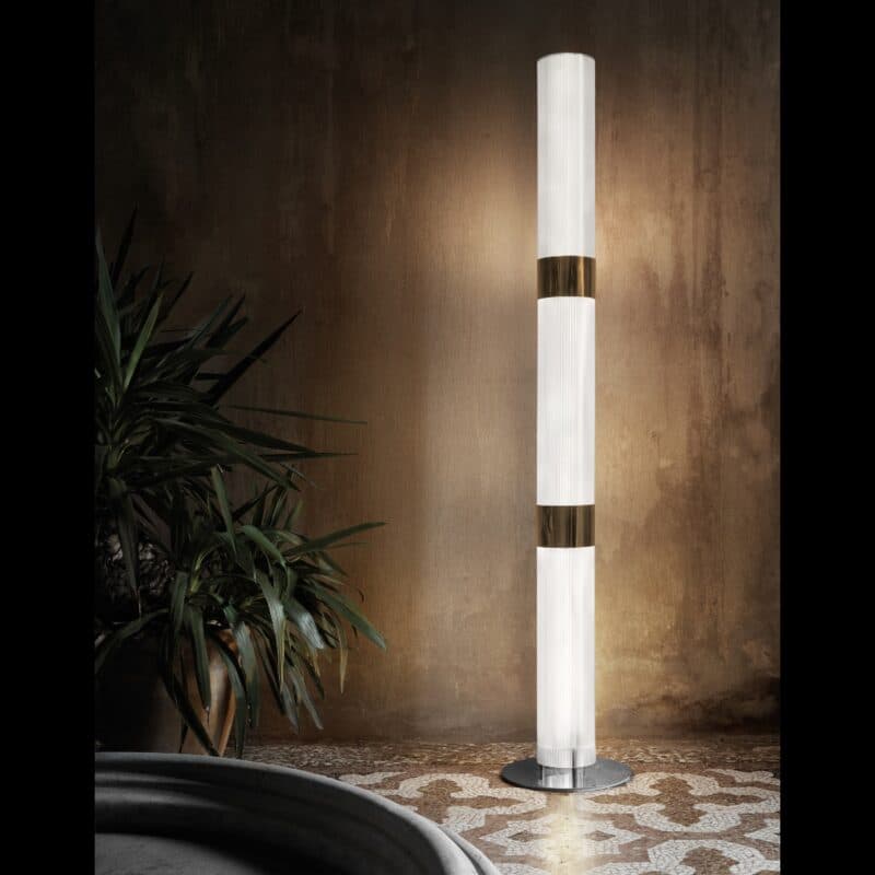 Slamp Stehleuchte La Lollo in Prisma/Gold Wohnbeispiel