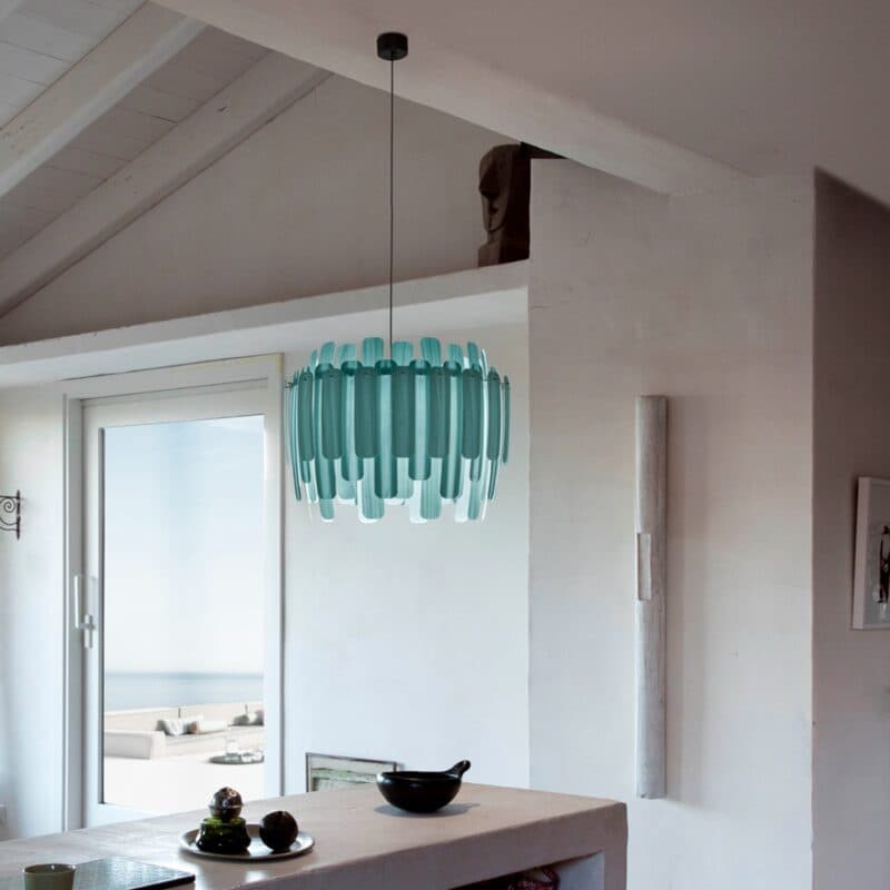 LZF Pendelleuchte Maruja in Sea Blue Wohnbeispiel