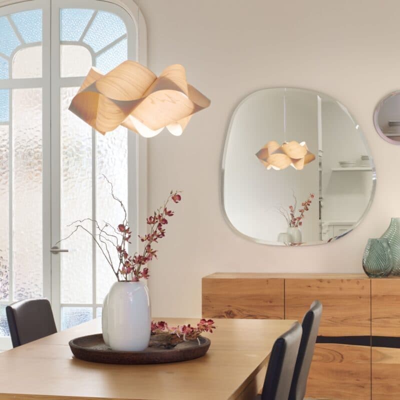 LZF Pendelleuchte Swirl in Ivory White Wohnbeispiel