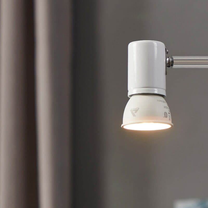 Eglo 4,9 W Smart-LED-Filament GU10 RGB Wohnbeispiel