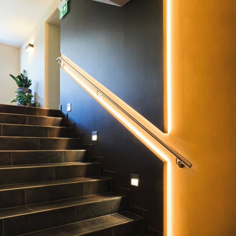 Eglo 8x3W Smart LED Stripe-Z 8m Wohnbeispiel