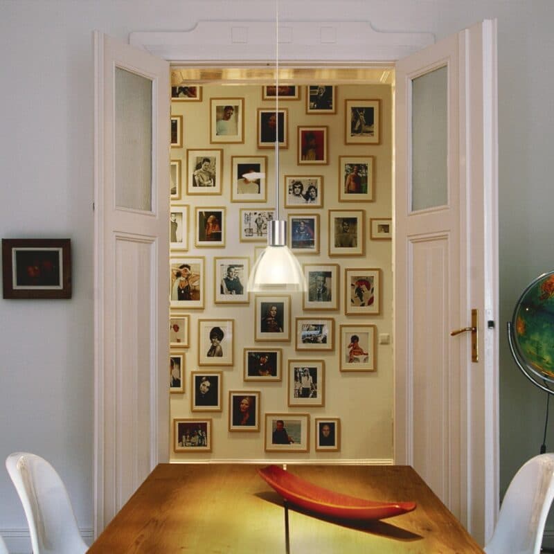 Bruck Pendelleuchte Silva in Chrom/Weiß mit 16 cm Ambientebeispiel