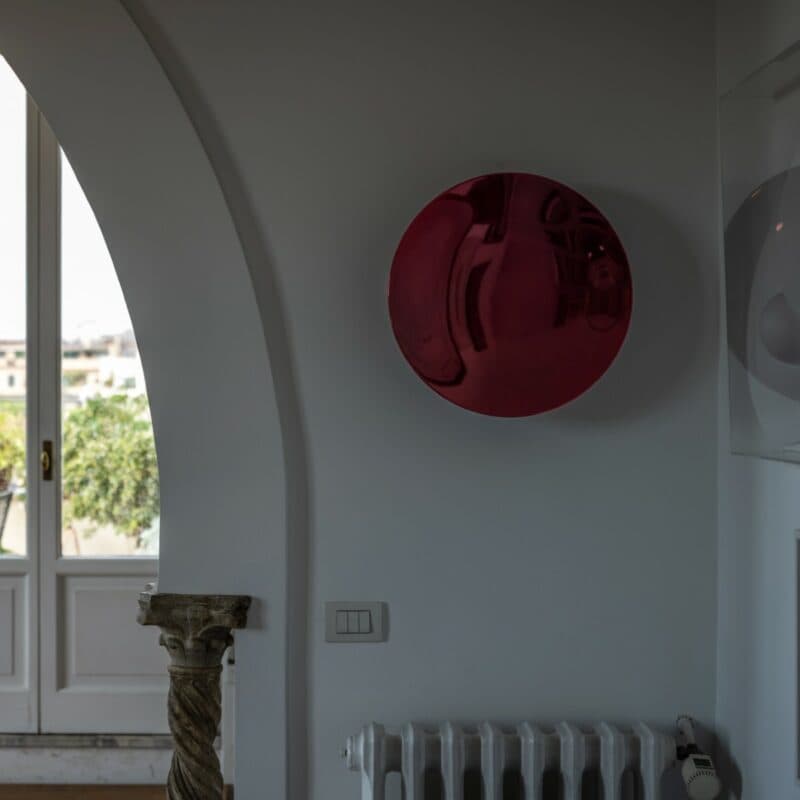 Foscarini Wand- und Deckenleuchte Anoor grande in Rot Ambientebeispiel