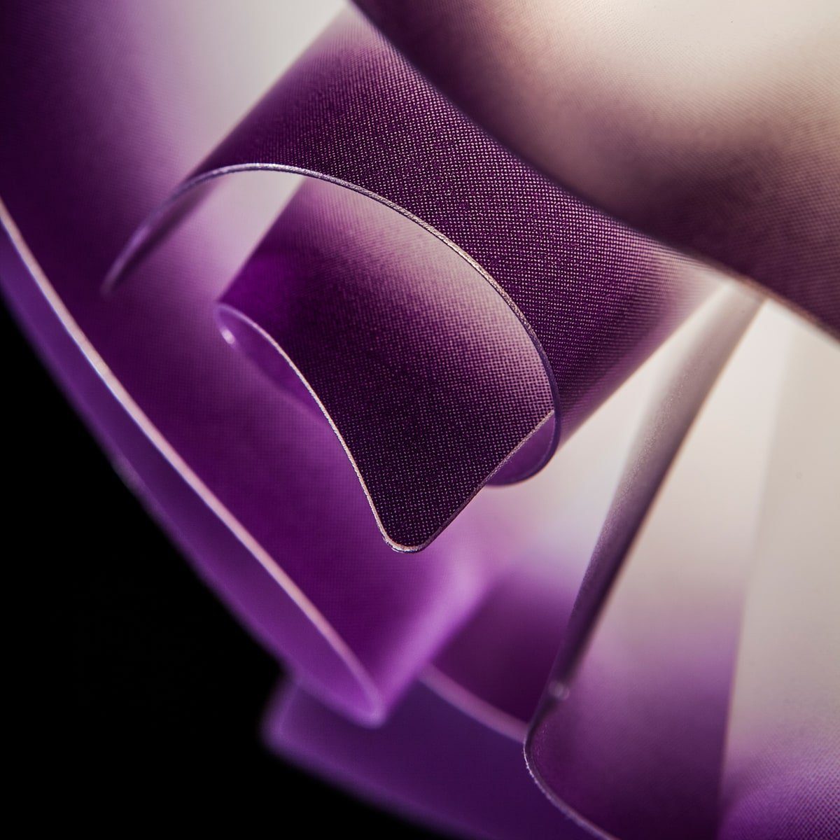 Slamp Pendelleuchte Veli Medium Violett Detail Leuchtenschirm