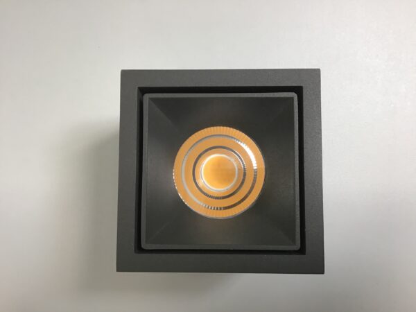 Delta Light Deckenleuchte Boxy L + LED Braun Ausstellungsstück - Ausstellungsleuchten