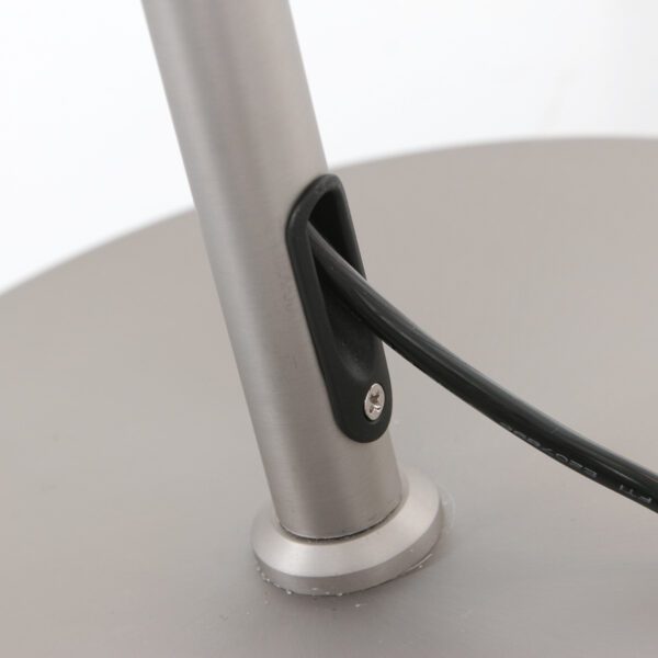 Steinhauer Stehleuchte Turound höhenverstellbar in Stahl mit klarem Diffusor Detailansicht Leuchtenfuß