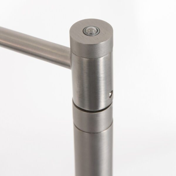 Steinhauer Stehleuchte Turound höhenverstellbar in Stahl mit klarem Diffusor Detailansicht Pushdimmer