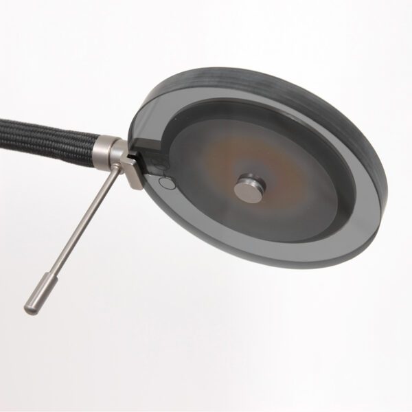 Steinhauer Wandleuchte Turound Flex in Stahl mit rauchfarbenem Diffusor Detailansicht Leuchtenkopf